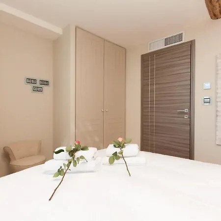 Apartment Maison Marina - Absoluty - New-luxury Old - 1st Row Sea View Terrace *